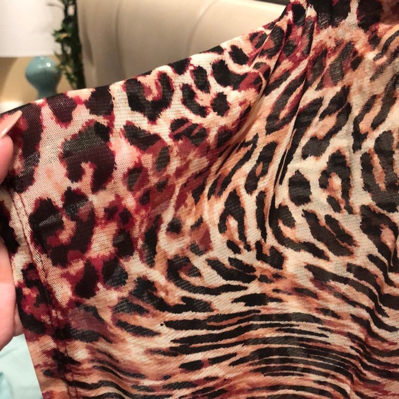 Top - Picture 5 of 6